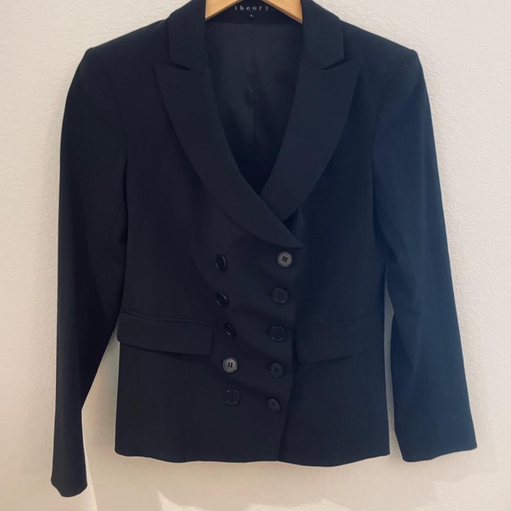 THEORY Sleek and Tailored Double-Breasted Jacket